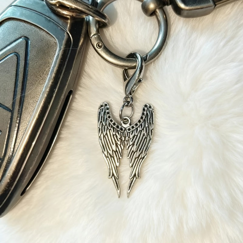 1pc stylish wing shaped keychains great bag additions