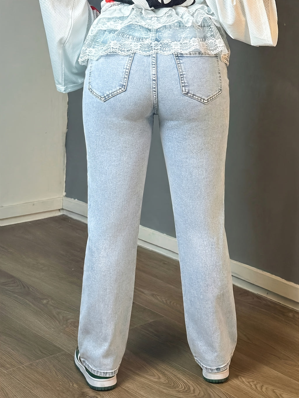 womens high waisted light wash straight leg jeans loose fit