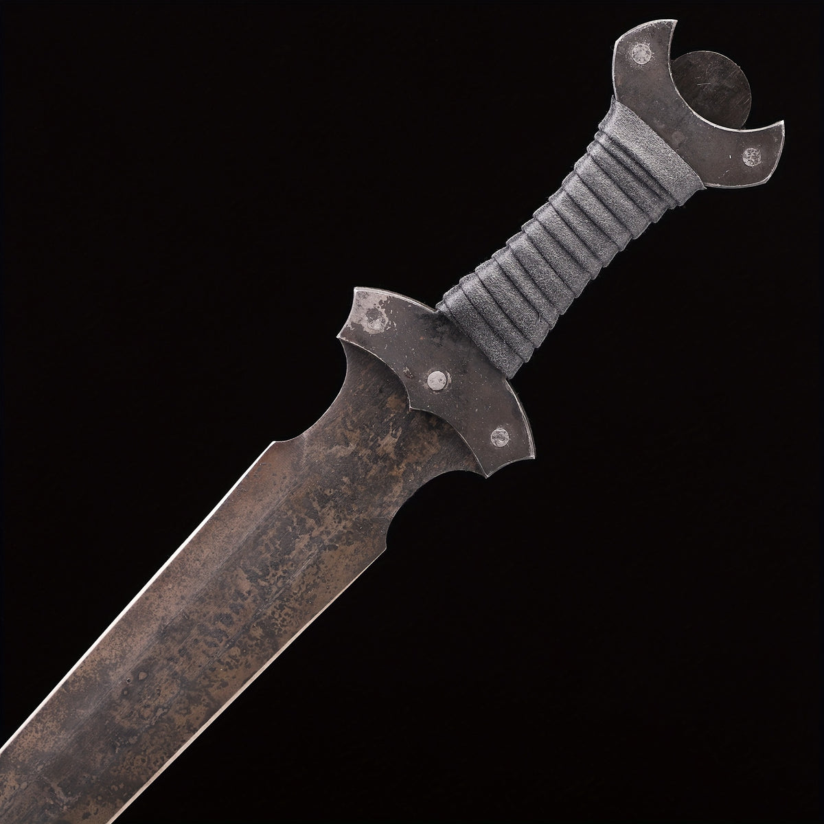 handmade 1060 high carbon steel   anti slip